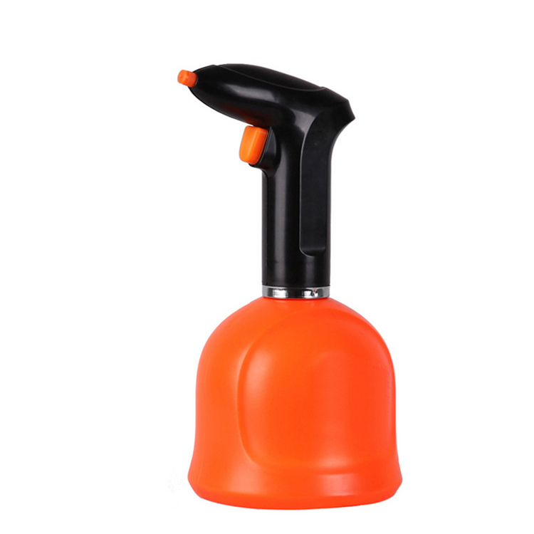 ¿Para qué se usa un rociador de jardín de mano?